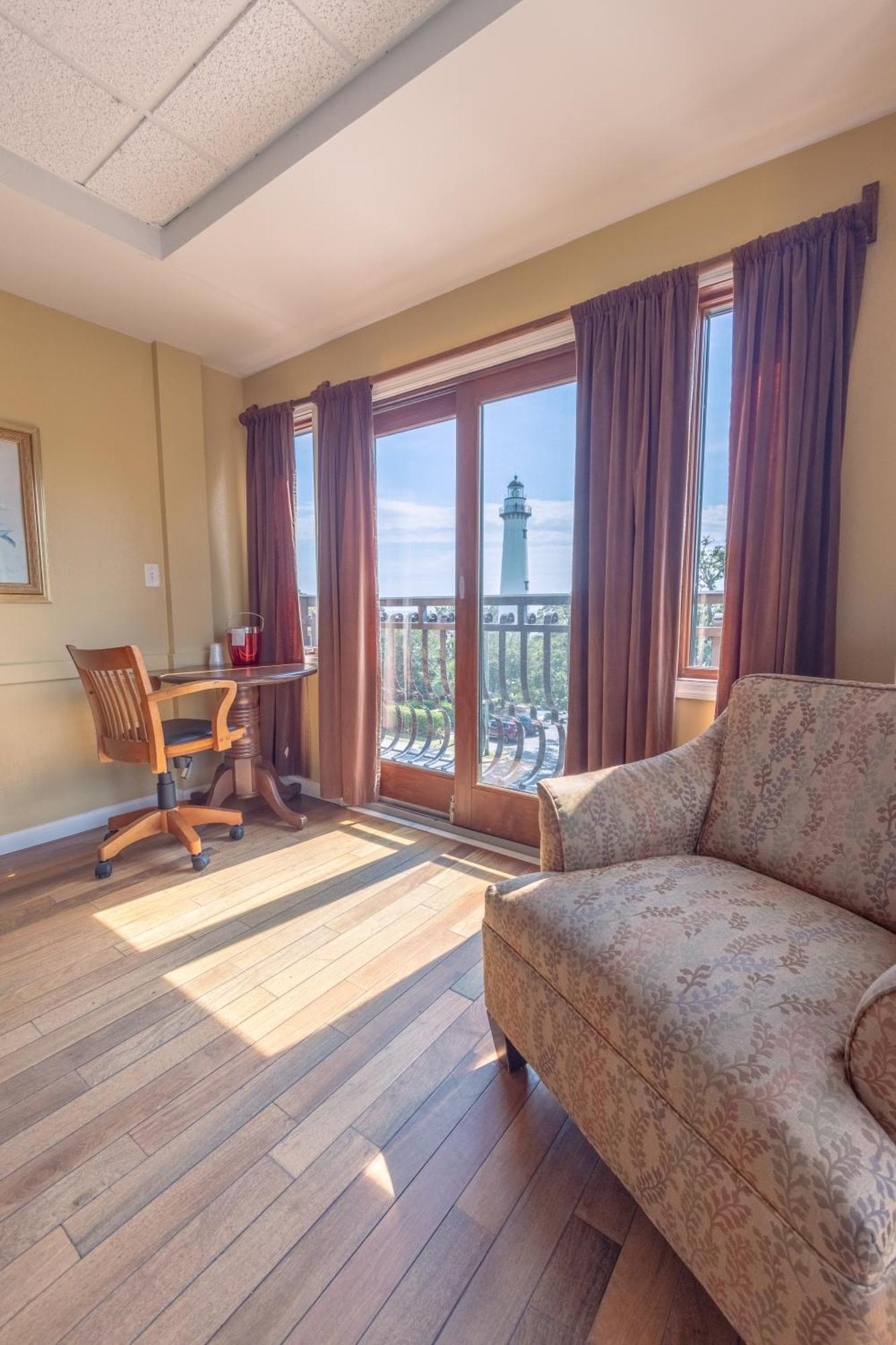 Ocean Inn & Suites St. Simons Island Экстерьер фото