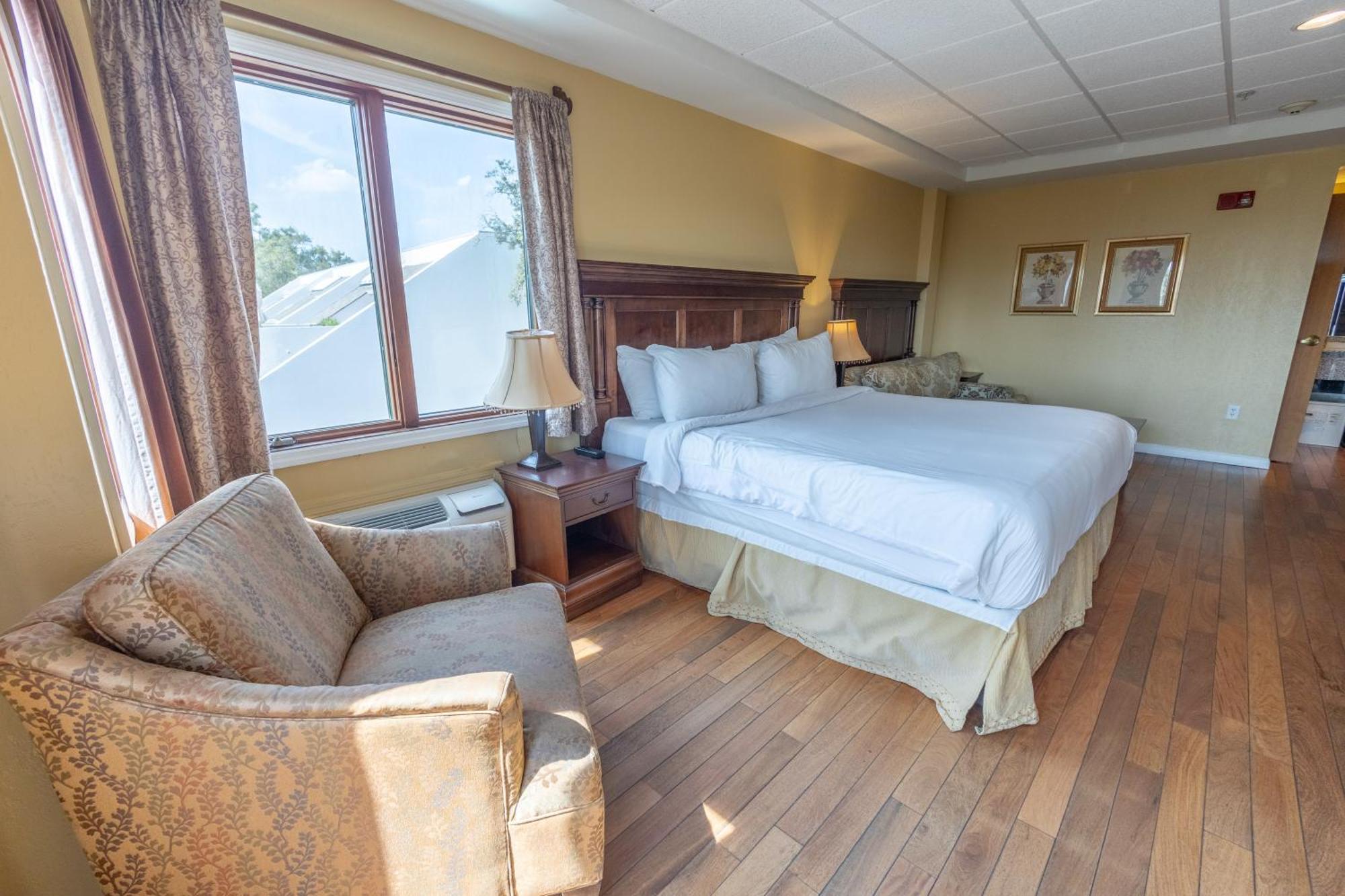 Ocean Inn & Suites St. Simons Island Экстерьер фото