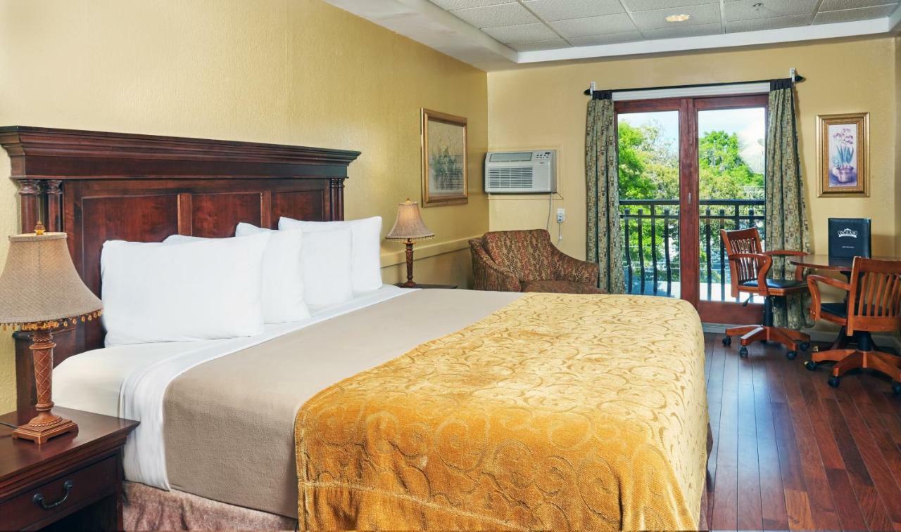 Ocean Inn & Suites St. Simons Island Экстерьер фото